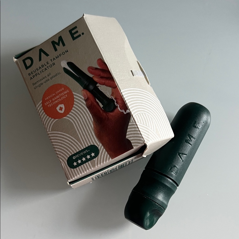 DAME Reusable Tampon Applicator in Dark Green